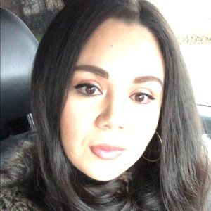 Meet your Posher, Ariana